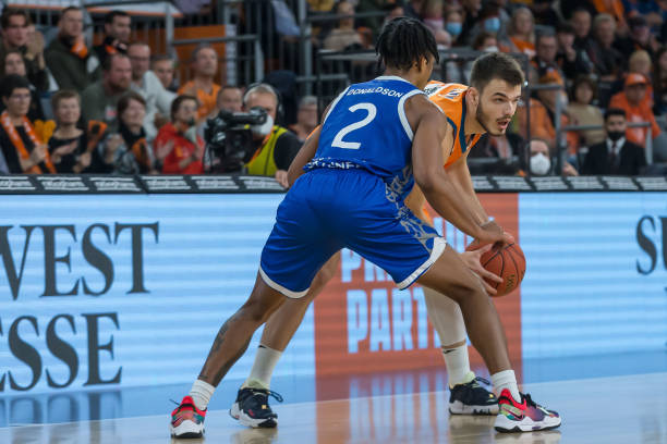 还得益于球 还得益于球