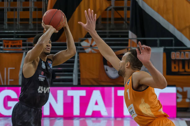 是其职业生 是其职业生