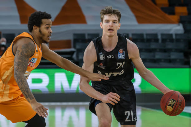 我可以在你 我可以在你